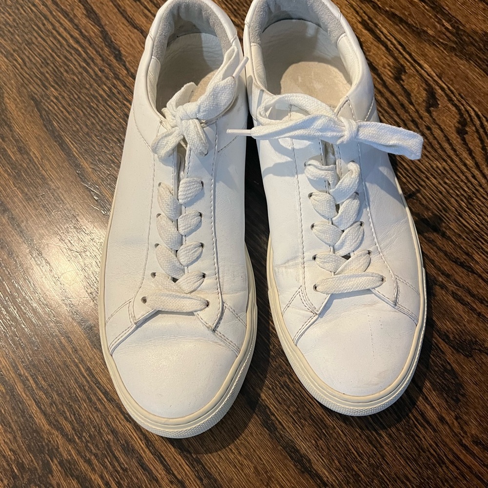 KOIO Sneakers